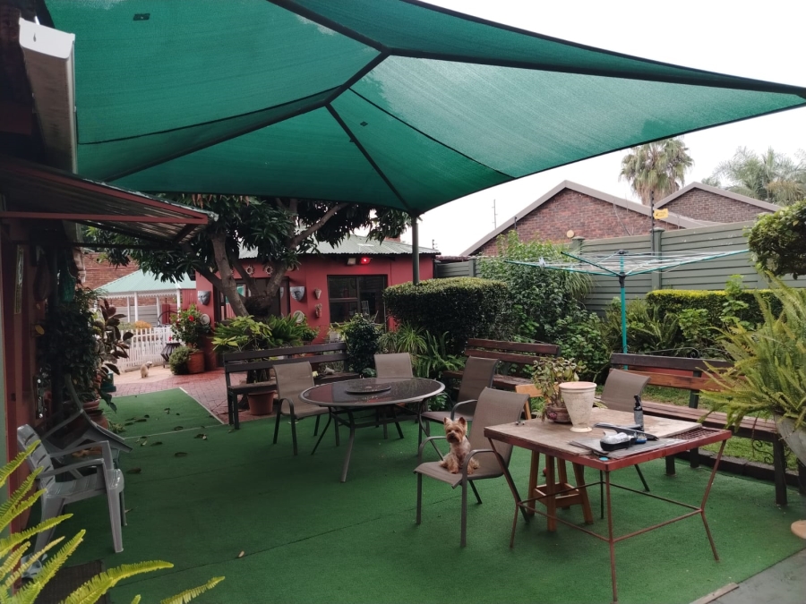 4 Bedroom Property for Sale in Bodorp North West